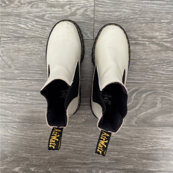 DR Marten Boots - Picture 4 of 10